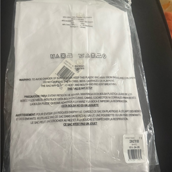 Nwt Calvin Klein Men's Crisp White Dress Shirt size m - Picture 4 of 4